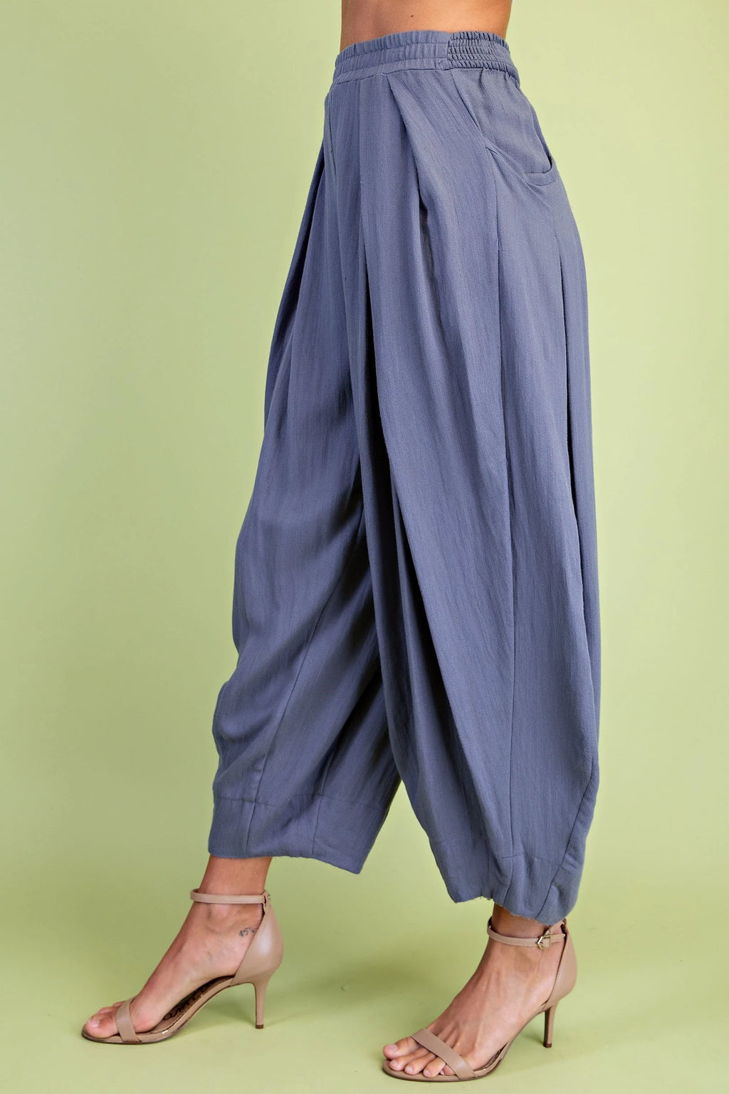 GiGiO Lightweight Pleated Barrel-Leg Pants