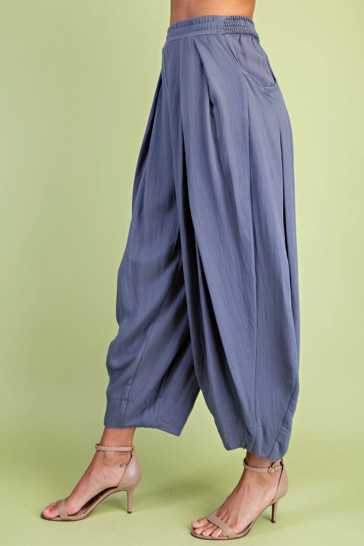 GiGiO Lightweight Pleated Barrel-Leg Pants