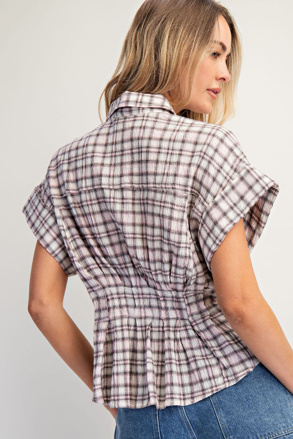 Short Sleeve Fitted Waist Plaid Blouse
