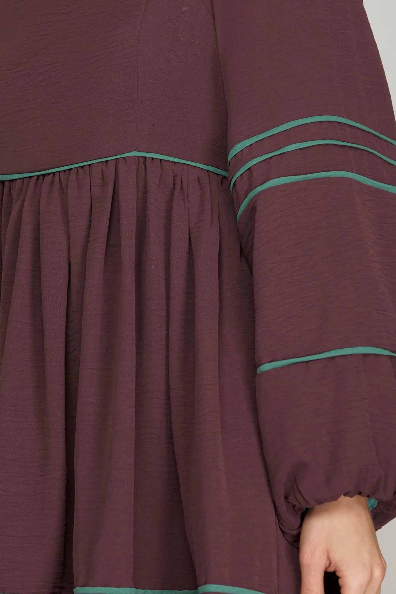 Long Sleeve Dress with Contrast Binding