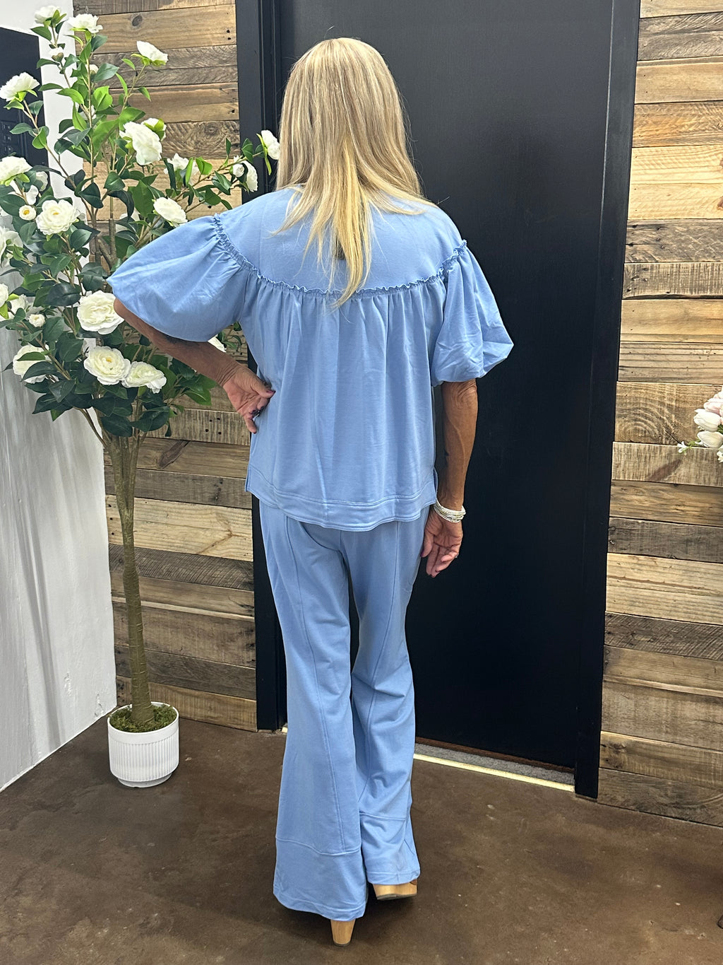 GiGiO Short Puff Sleeve Top with Ruffle Detail
